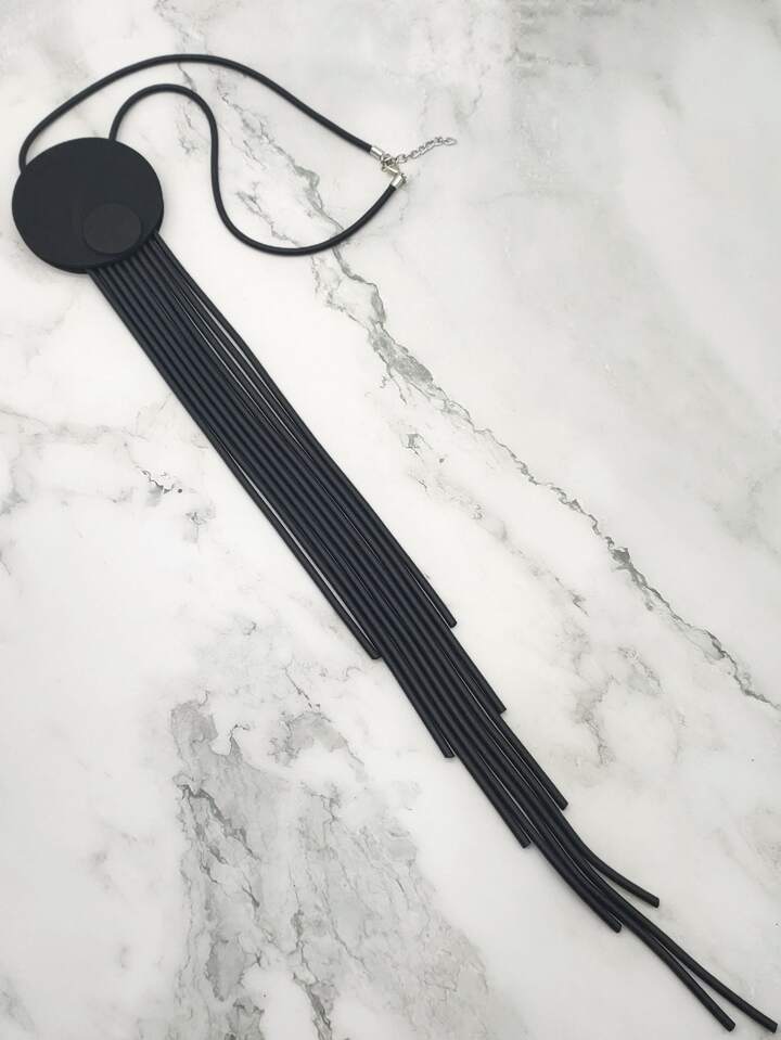 Collier en caoutchouc